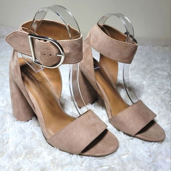 ASOS 'Hold Tight' Faux Suede Chunky Heeled Sandal - Nude/Blush - Picture 8 of 9